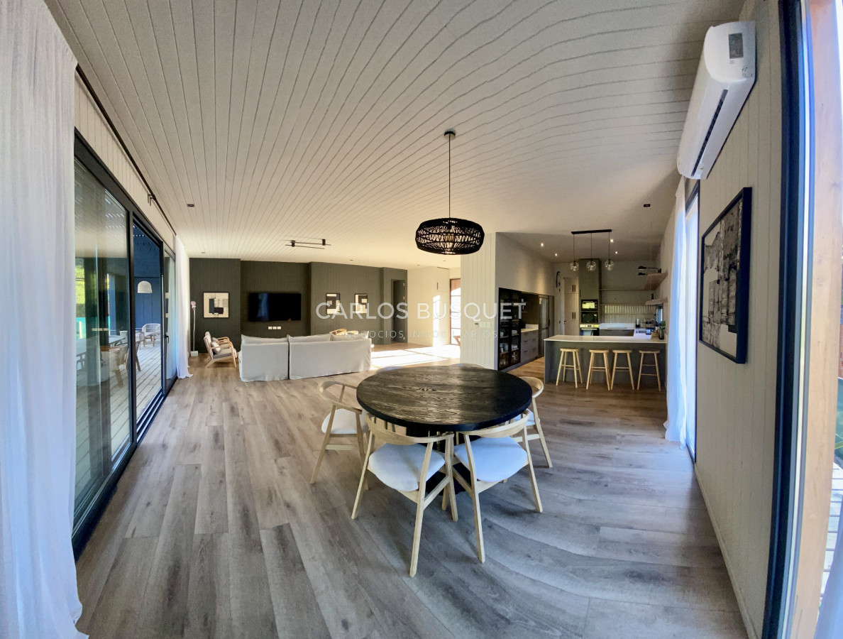 Casa ID.1185 - Casa en venta de 3 dormitorios en La Barra