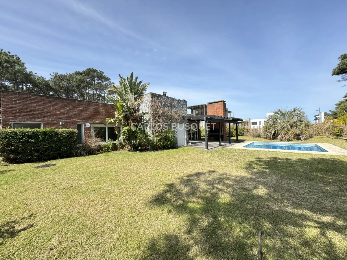 Casa ID.739 - Casa en alquiler temporal de 4 dormitorios en playa Brava 