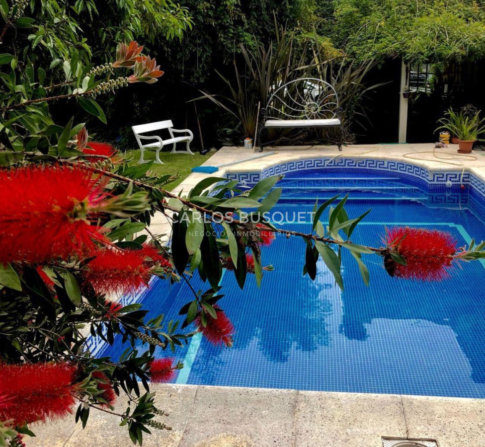 Casa ID.1071 - Casa en venta de 4 dormitorios en Pinares