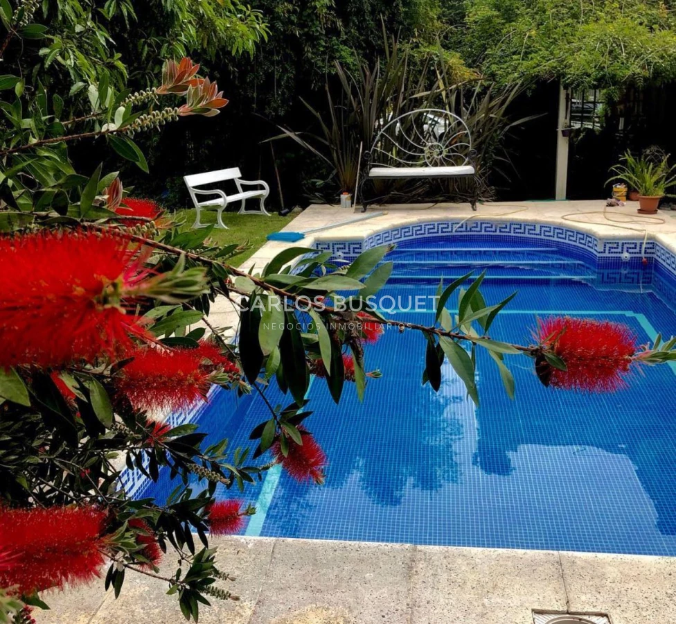 Casa ID.1071 - Casa en venta de 4 dormitorios en Pinares