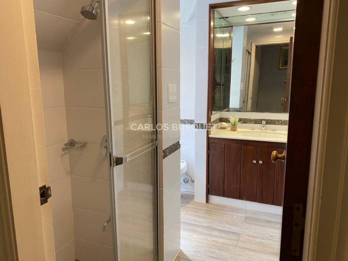 Casa ID.397 - Casa de 4 dormitorios en alquiler temporal en zona Mansa. 