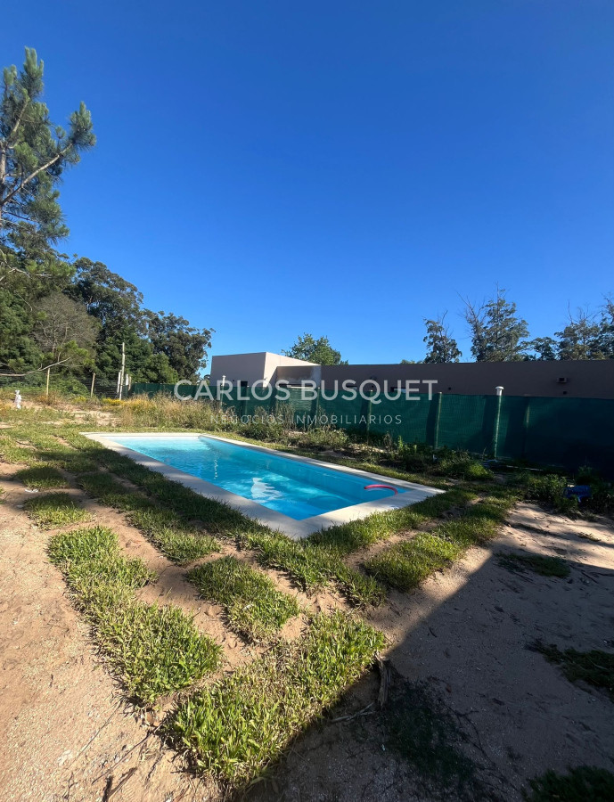 Casa ID.1314 - Casa en alquiler temporal Punta del este 3 dormitorios piscina