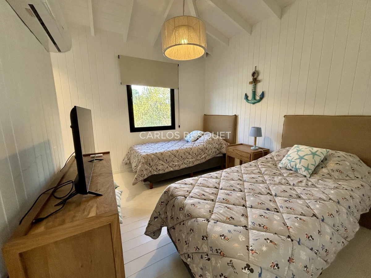 Casa ID.1034 - Casa en alquiler temporal de 4 dormitorios en Jose Ignacio, barrio cerrado Pinar del Faro