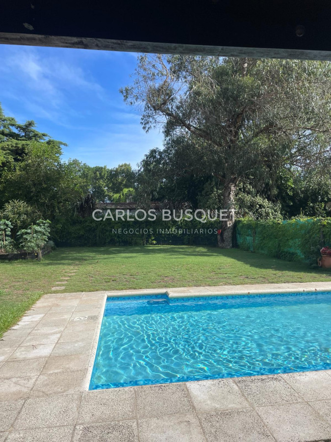 Casa ID.1262 - Casa en alquiler de temporada en barrio Lugano Punta del este 3 dormitorios con piscina