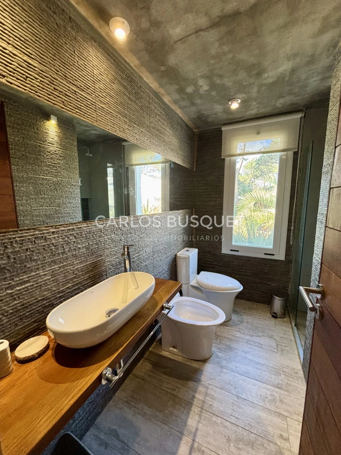 Casa ID.1033 - Casa en venta de 6 dormitorios en Jose Ignacio, Pinar del Faro
