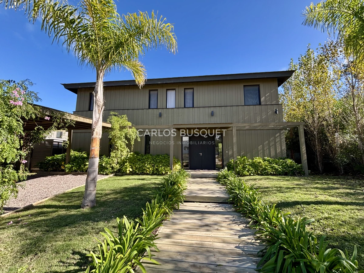 Casa ID.1034 - Casa en alquiler temporal de 4 dormitorios en Jose Ignacio, barrio cerrado Pinar del Faro