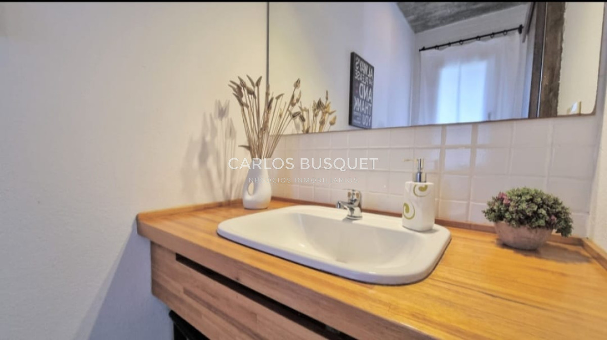 Casa ID.1055 - Espectacular casa minimalista en el corazon de San Rafael