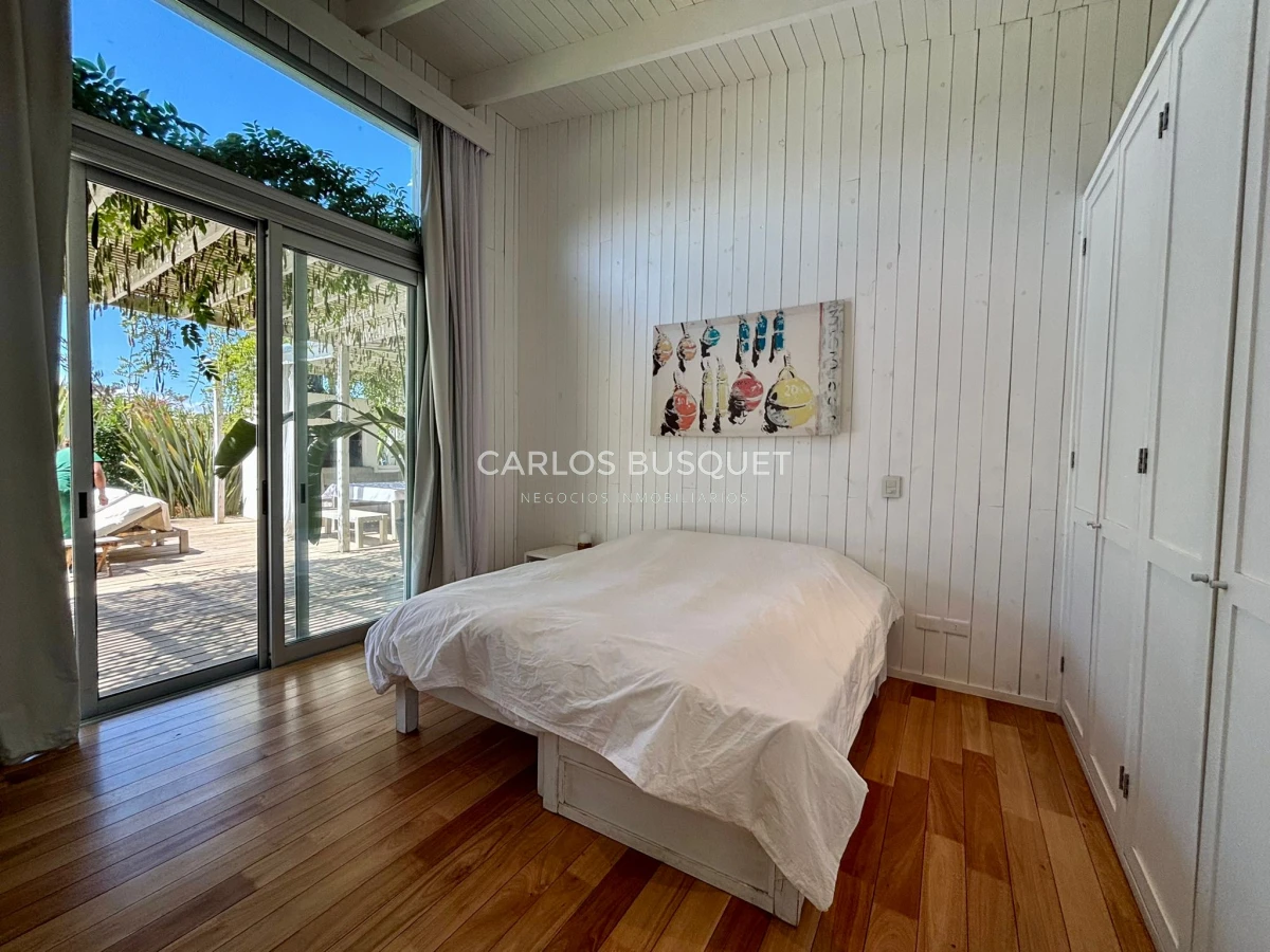 Casa ID.893 - Casa en alquiler temporal en de 4 dormitorios en Club de Mar, Jose Ignacio 