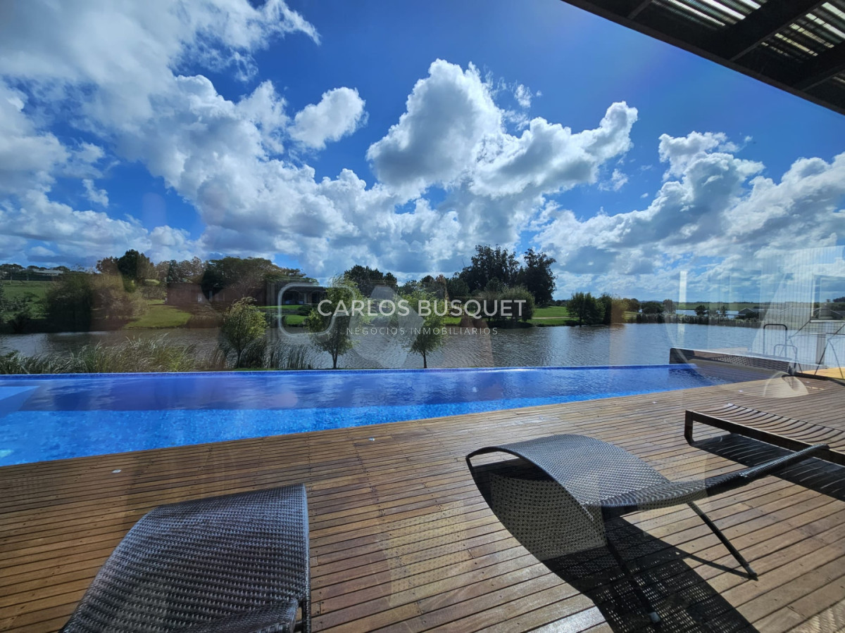 Casa ID.1620 - Venta casa de 4 dormitorios en Pueblo Mío, Manantiales 