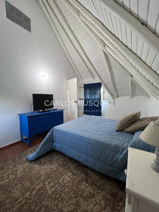 Casa ID.996 - Hermosa Casa en alquiler anual 3 dormitorios