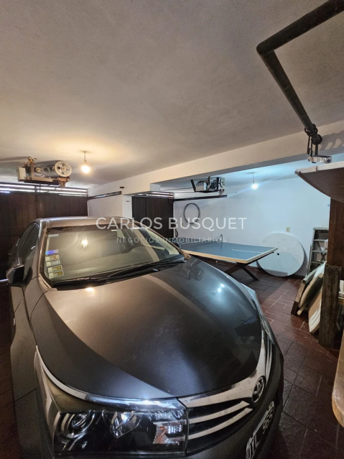 Casa ID.1513 - Gran casa en venta en zona comercial de Lugano San Rafael