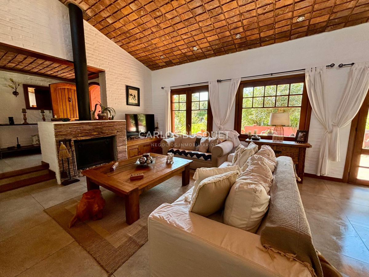 Casa ID.754 - Casa en alquiler temporal, de 4 dormitorios en San Rafael 