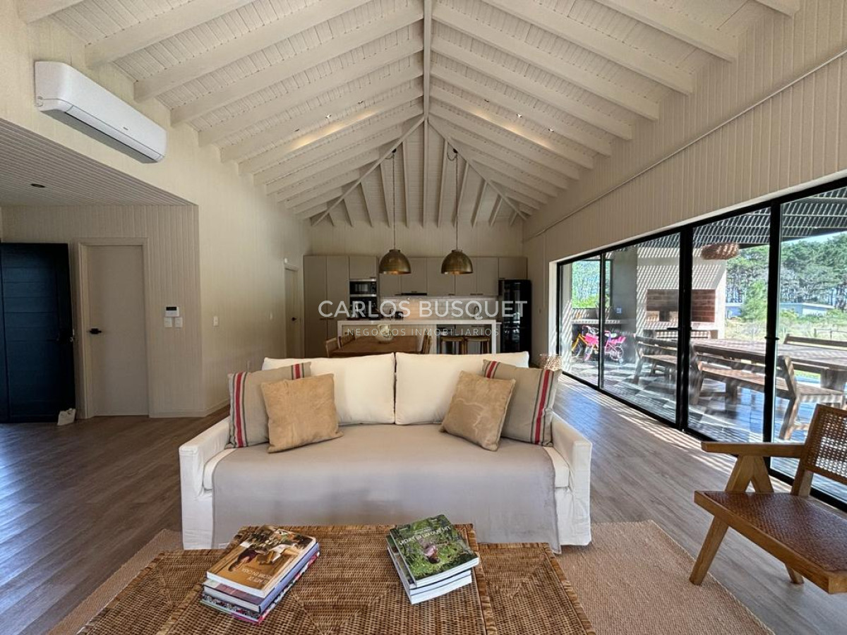Casa ID.453 - Casa en alquiler temporal, de 3 dormitorios, en Pueblo San Vicente