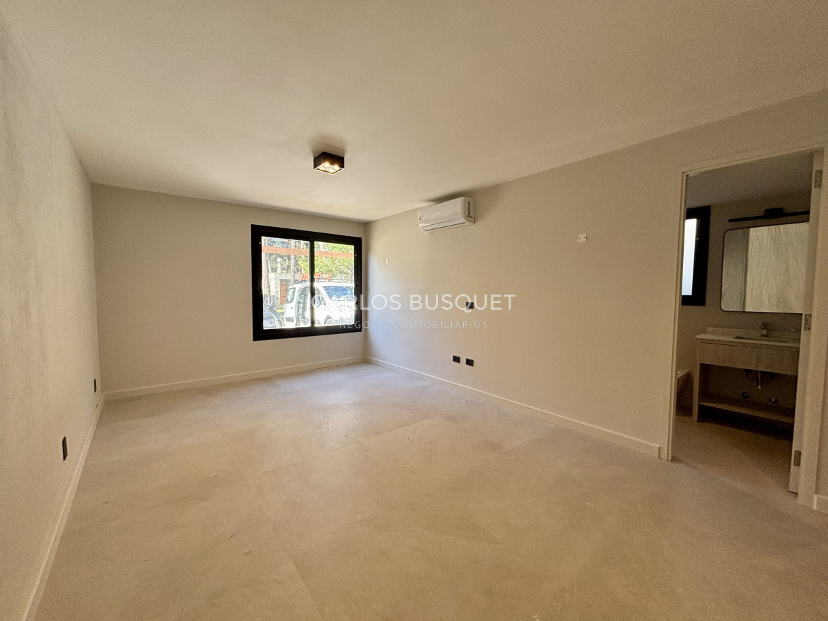 Casa ID.891 - Casa en venta de 4 dormitorios, en barrio cerrado, Rincon del Indio 