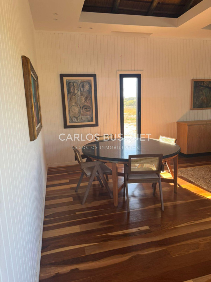 Casa ID.1646 - Venta casa de 4 dormitorios y servicio en Puerto Quetzal, La Barra