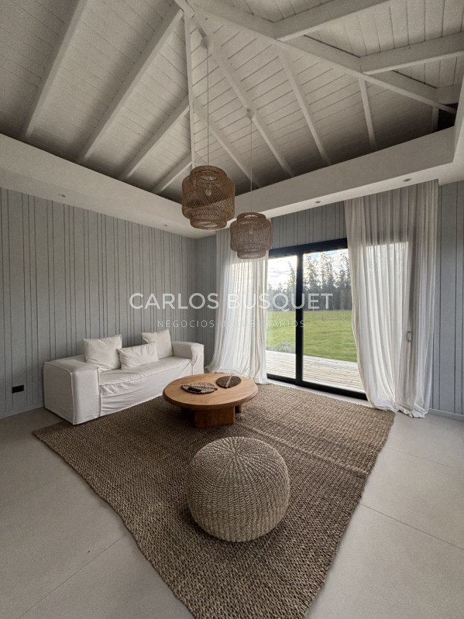Casa ID.1645 - Venta casa de 4 dormitorios en Puerto Quetzal, La Barra