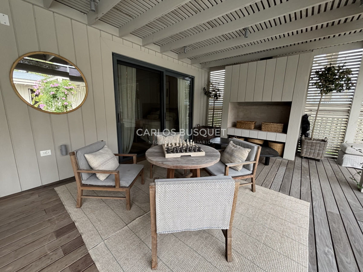 Casa ID.1655 - Casa en venta de 5 dormitorios en suite en Pinar del Faro, José Ignacio