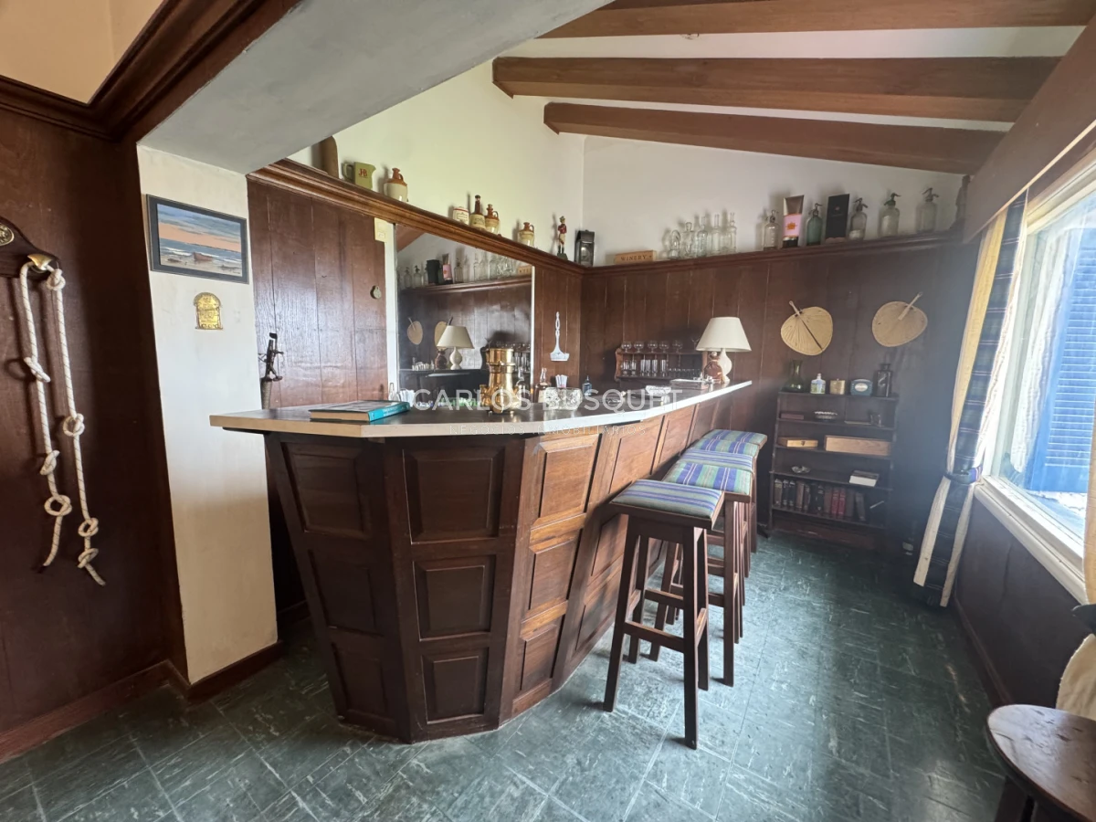 Casa ID.1790 - Casa en venta frente al mar playa Brava