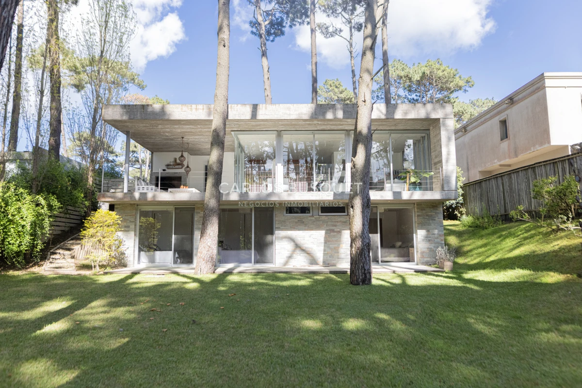 Casa ID.525 - Casa en venta de 4 dormitorios, en Rincon del Indio 