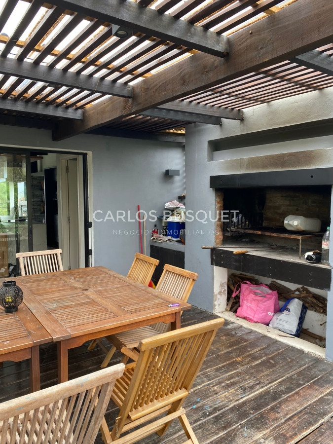 Casa ID.540 - Casa en venta en La Barra, de 3 dormitorios y 4 baños