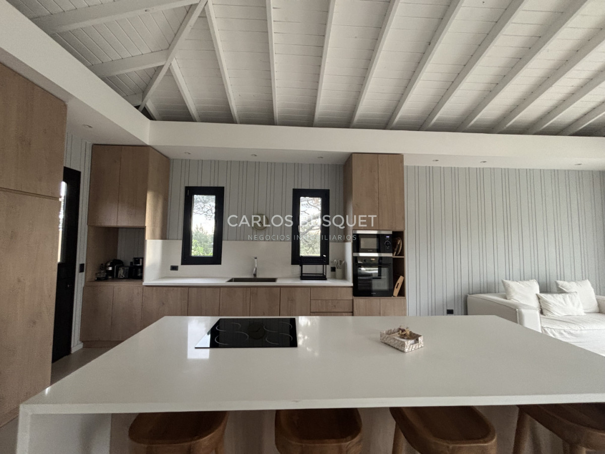 Casa ID.1645 - Venta casa de 4 dormitorios en Puerto Quetzal, La Barra