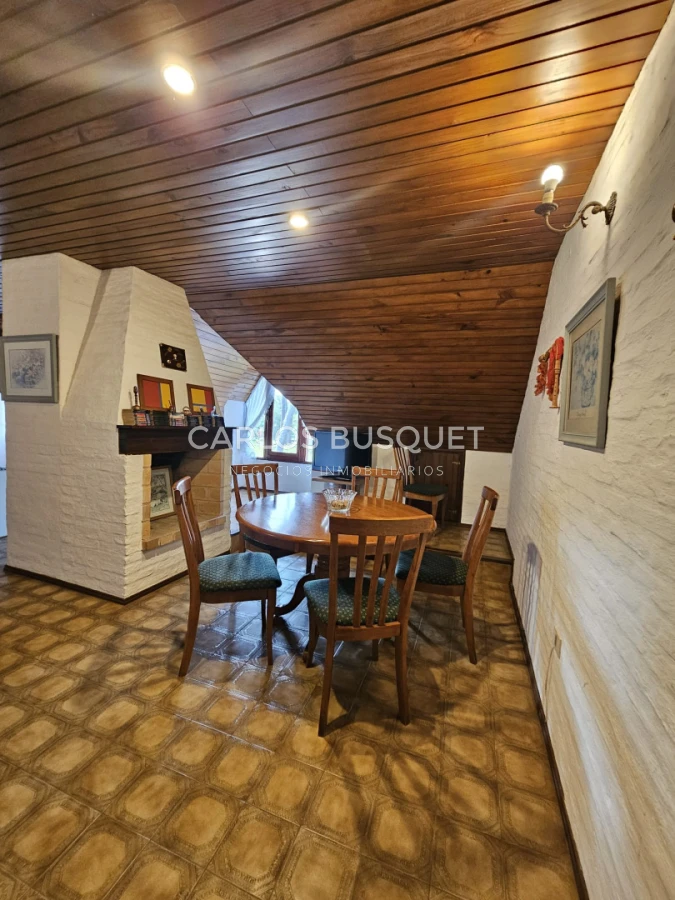 Casa ID.1513 - Gran casa en venta en zona comercial de Lugano San Rafael
