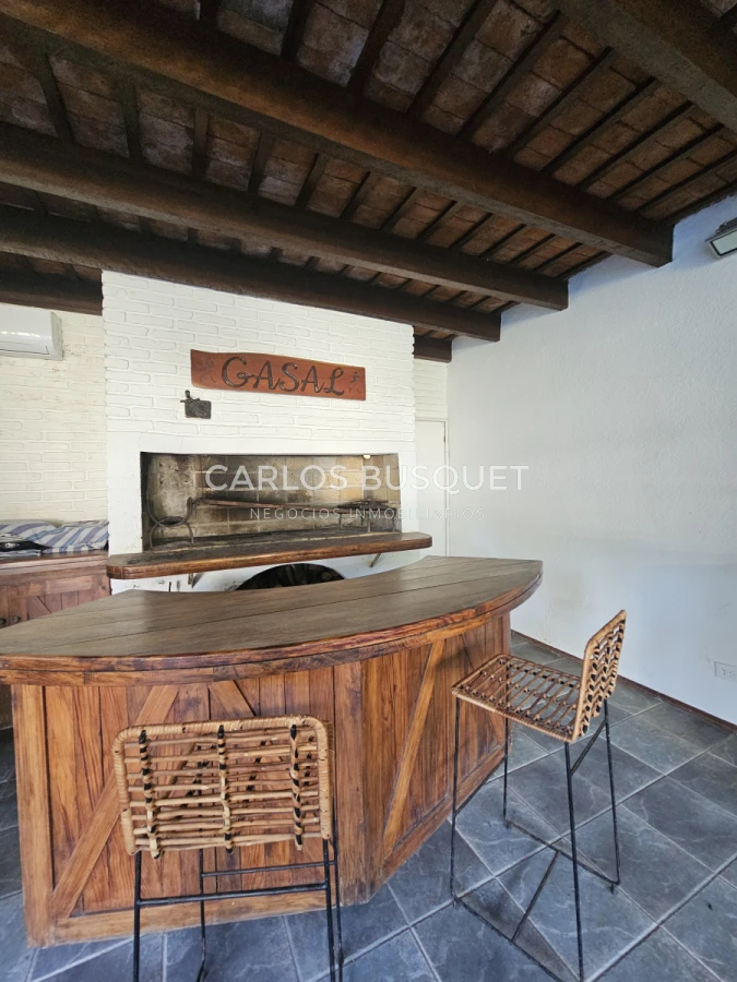 Casa ID.1306 - Casa en venta de 4 dormitorios en Lugano Punta Del Este