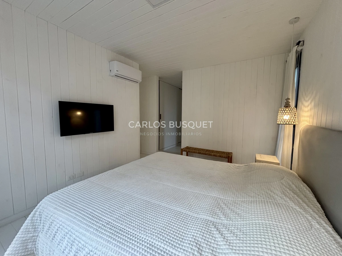 Casa ID.1094 - Casa en venta de 4 dormitorios en la Barra, Barrio Don Miguel 