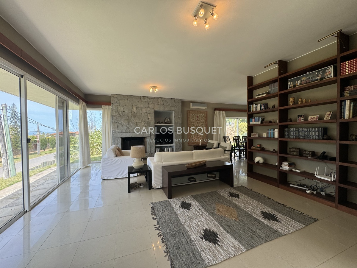 Casa ID.739 - Casa en alquiler temporal de 4 dormitorios en playa Brava 