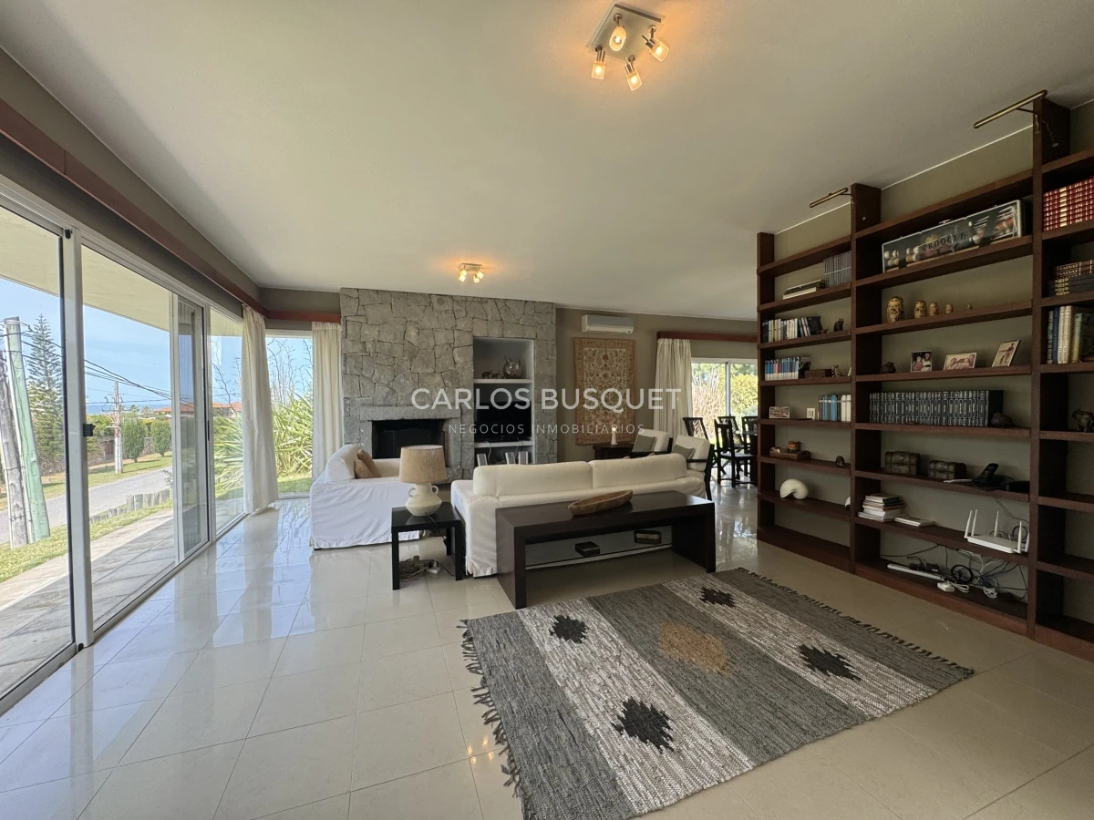 Casa ID.739 - Casa en alquiler temporal de 4 dormitorios en playa Brava 
