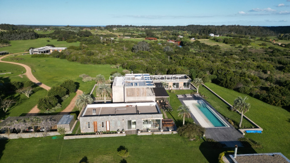 Casa ID.802 - Exclusiva chacra en alquiler temporal, con casa de 6 dormitorios, en Jose Ignacio.