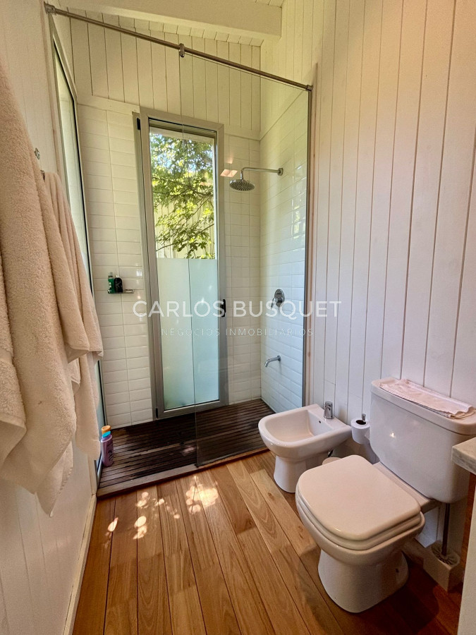 Casa ID.893 - Casa en alquiler temporal en de 4 dormitorios en Club de Mar, Jose Ignacio 
