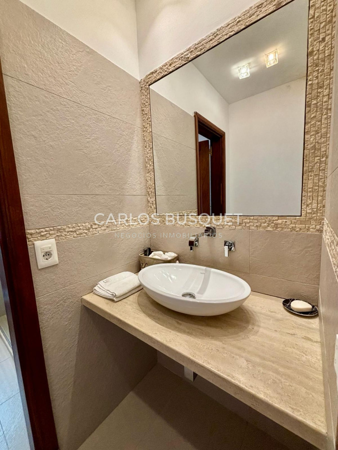 Casa ID.516 - Casa en venta de 2 dormitorios en Punta Ballena