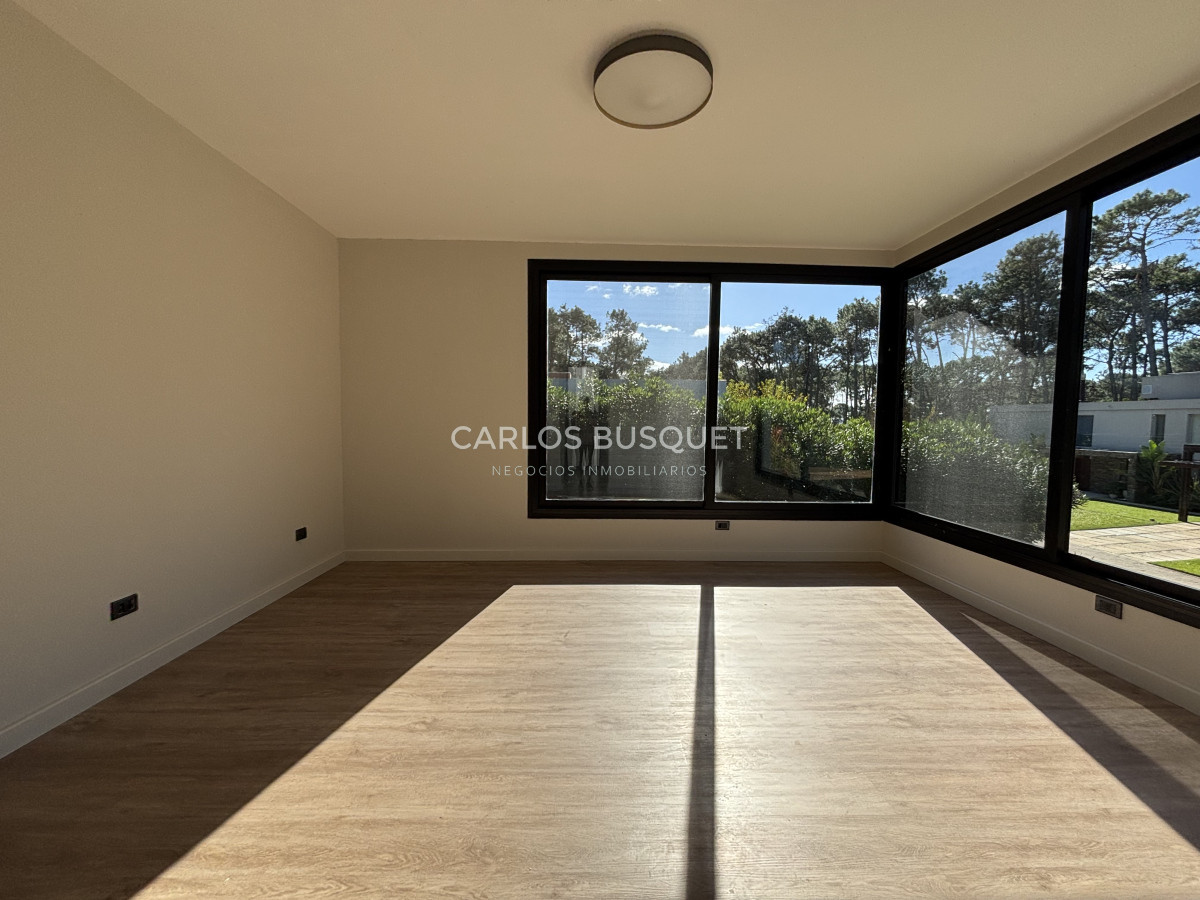 Casa ID.891 - Casa en venta de 4 dormitorios, en Rincon del Indio 