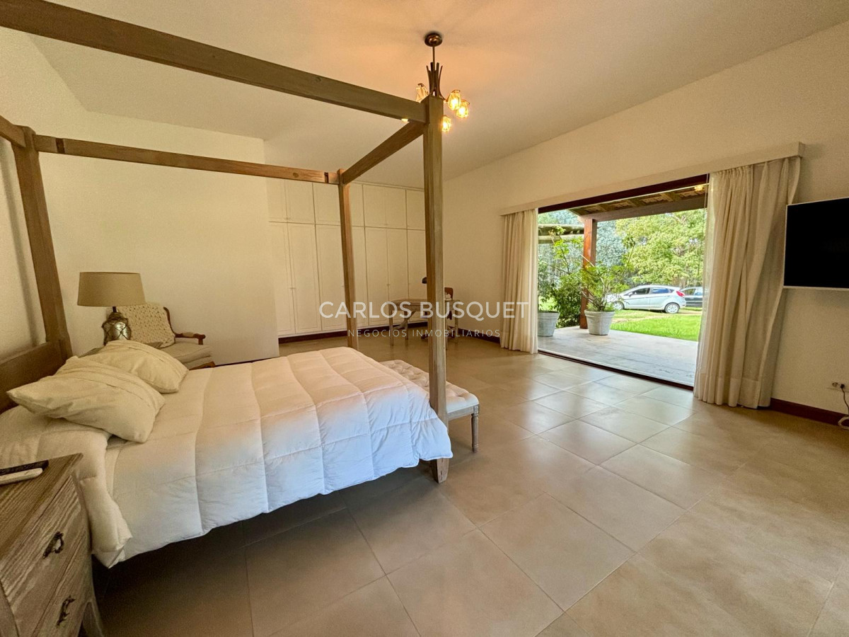 Casa ID.516 - Casa en venta de 2 dormitorios en Punta Ballena