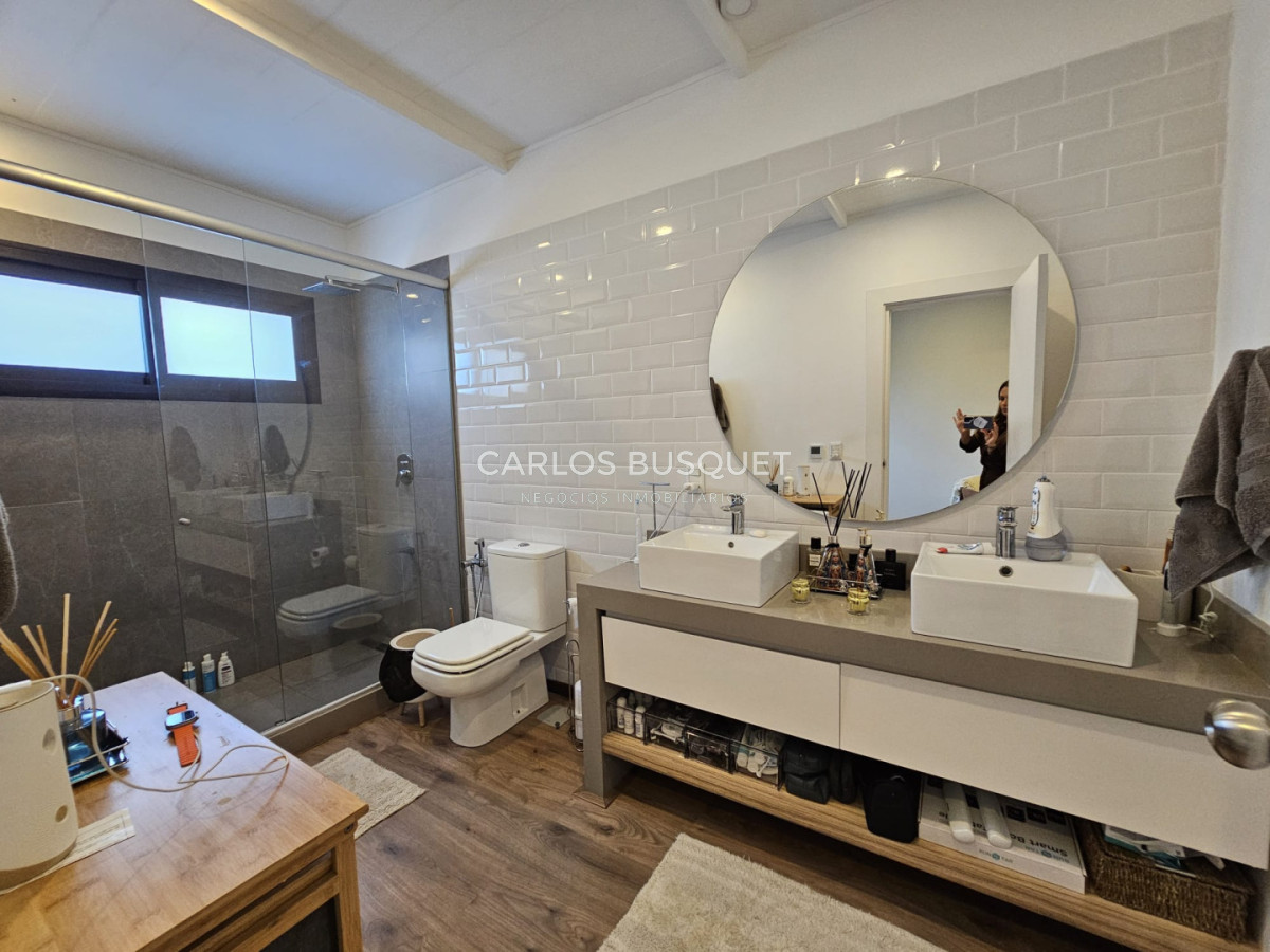 Casa ID.1620 - Venta casa de 4 dormitorios en Pueblo Mío, Manantiales 