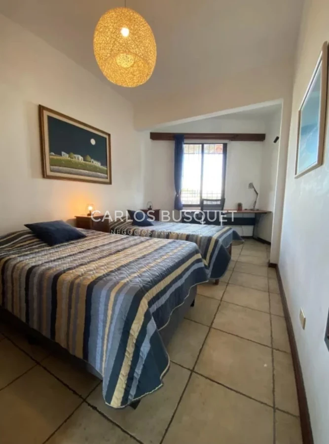 Casa ID.789 - Alquiler temporada casa de 5 dormitorios en playa Mansa.