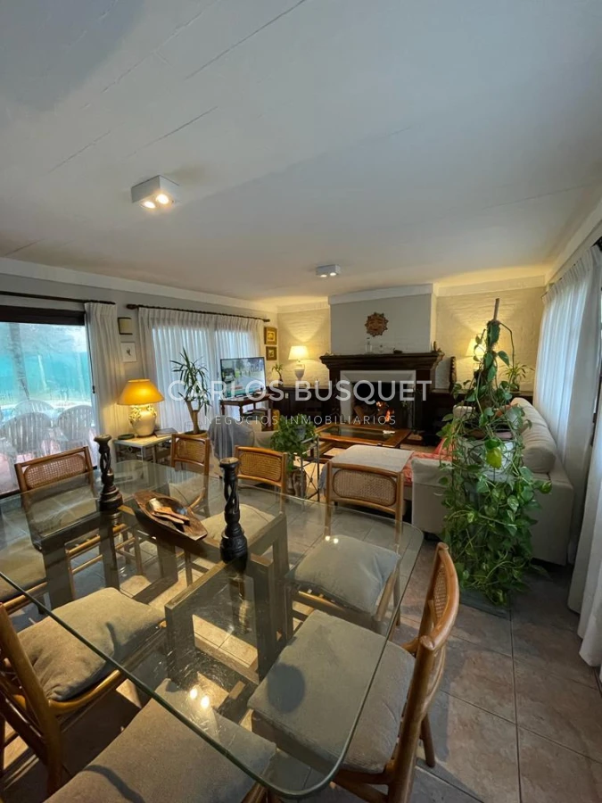 Casa ID.1262 - Casa en alquiler de temporada en barrio Lugano Punta del este 3 dormitorios con piscina