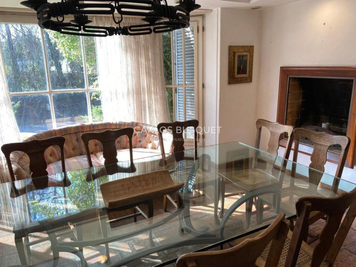 Casa ID.397 - Casa de 4 dormitorios en alquiler temporal en zona Mansa. 