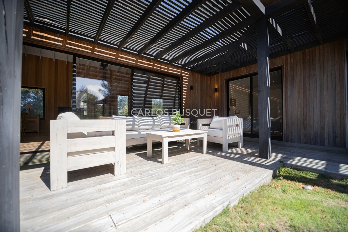 Casa ID.323 - Casa en venta de 4 dormitorios, en Jose Ignacio, Barrio Laguna Escondida
