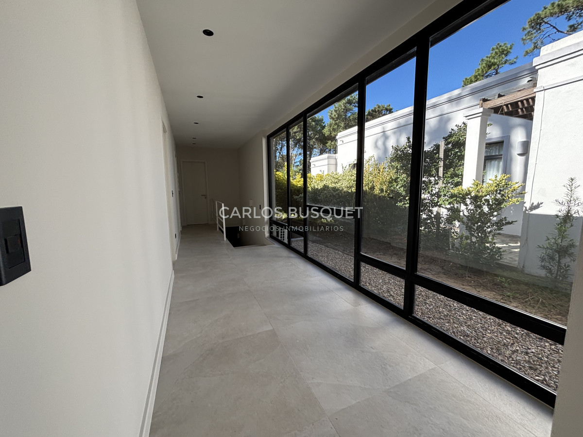 Casa ID.891 - Casa en venta de 4 dormitorios, en Rincon del Indio 