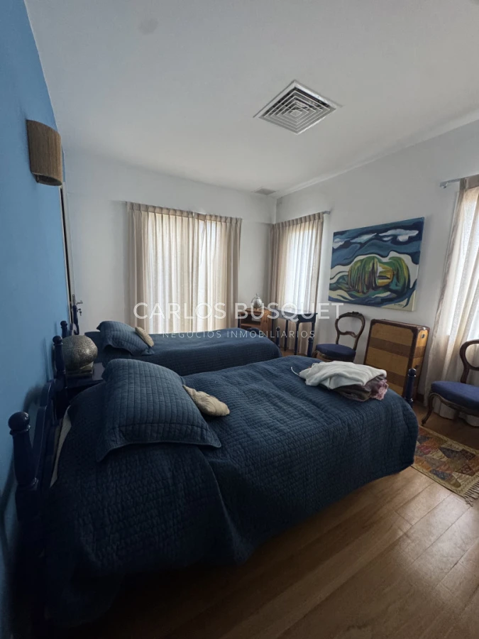 Casa ID.1808 - Casa de 4 dormitorios en venta en Peninsula
