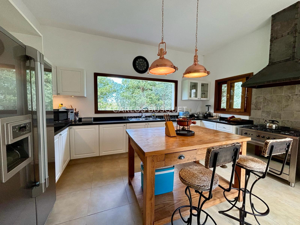 Casa ID.516 - Casa en venta de 2 dormitorios en Punta Ballena