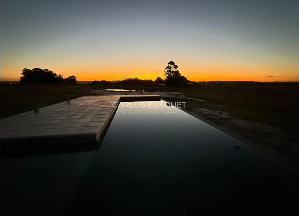 Casa ID.1296 - Chacra en alquiler temporal de 5 dormitorios, en Camino Medellin