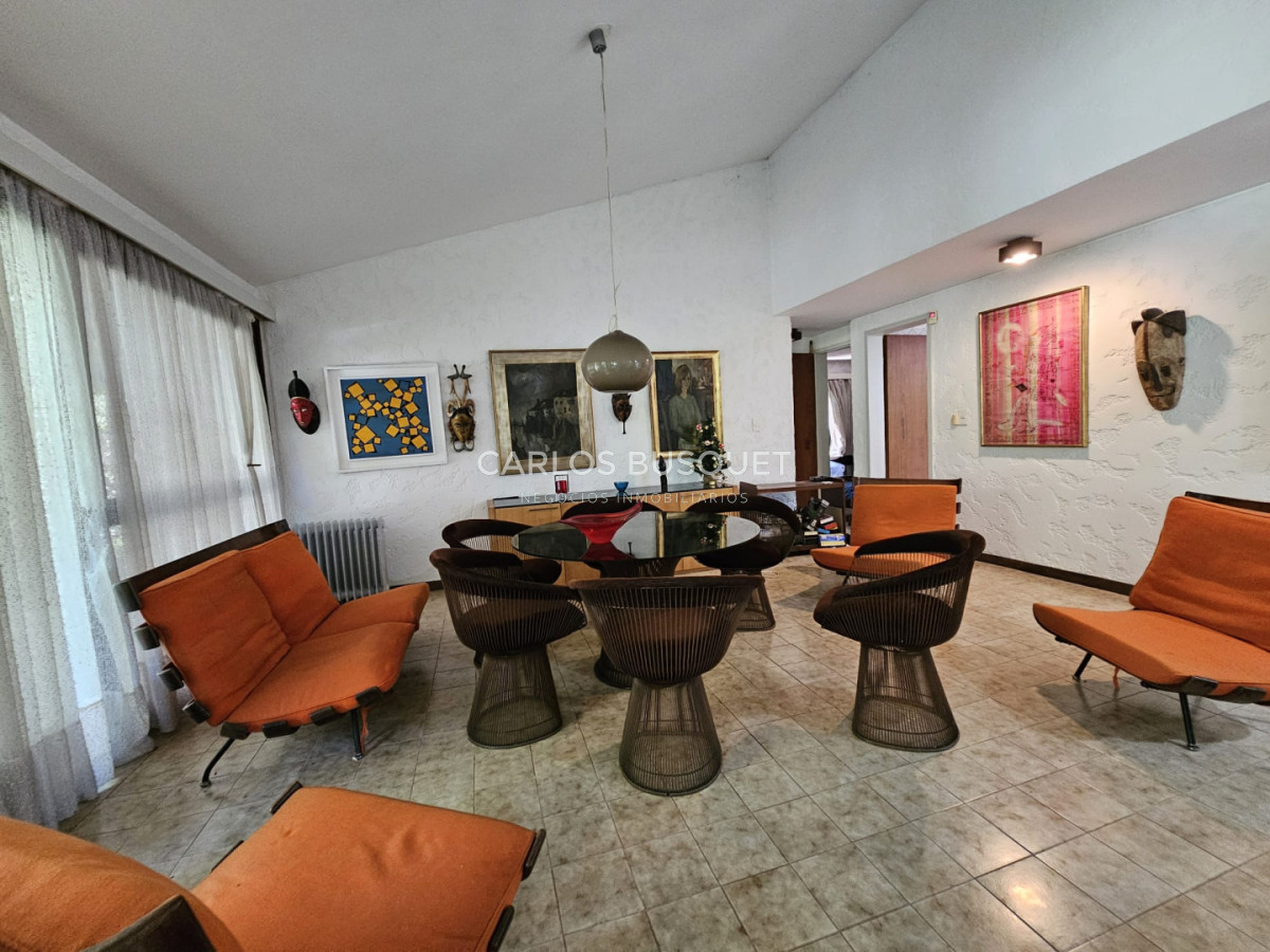 Casa ID.1512 - Casa en venta en barrio Lugano