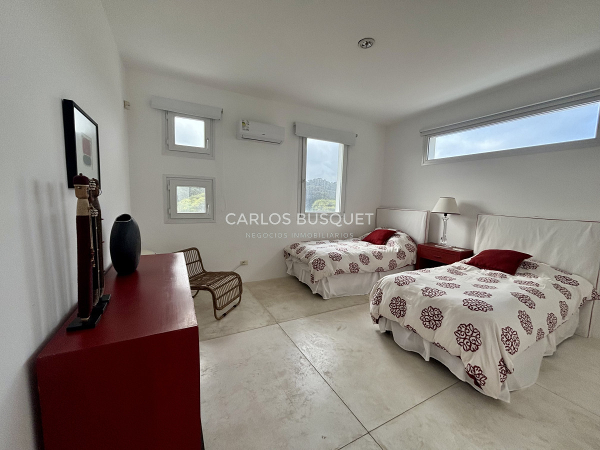 Casa ID.245 - Casa en alquiler temporal de 4 dormitorios en Santa Monica sobre el mar