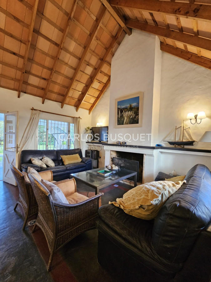 Casa ID.1696 - Venta casa de 3 dormitorios en Aidy Grill Punta Del Este