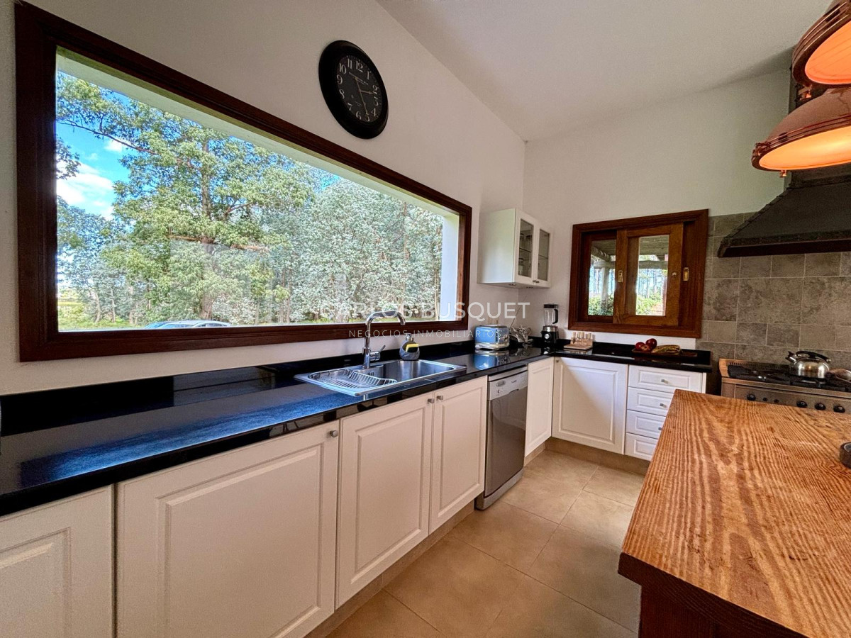 Casa ID.516 - Casa en venta de 2 dormitorios en Punta Ballena