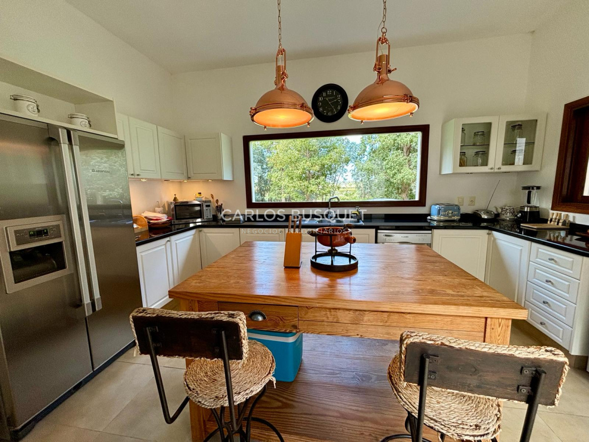 Casa ID.516 - Casa en venta de 2 dormitorios en Punta Ballena