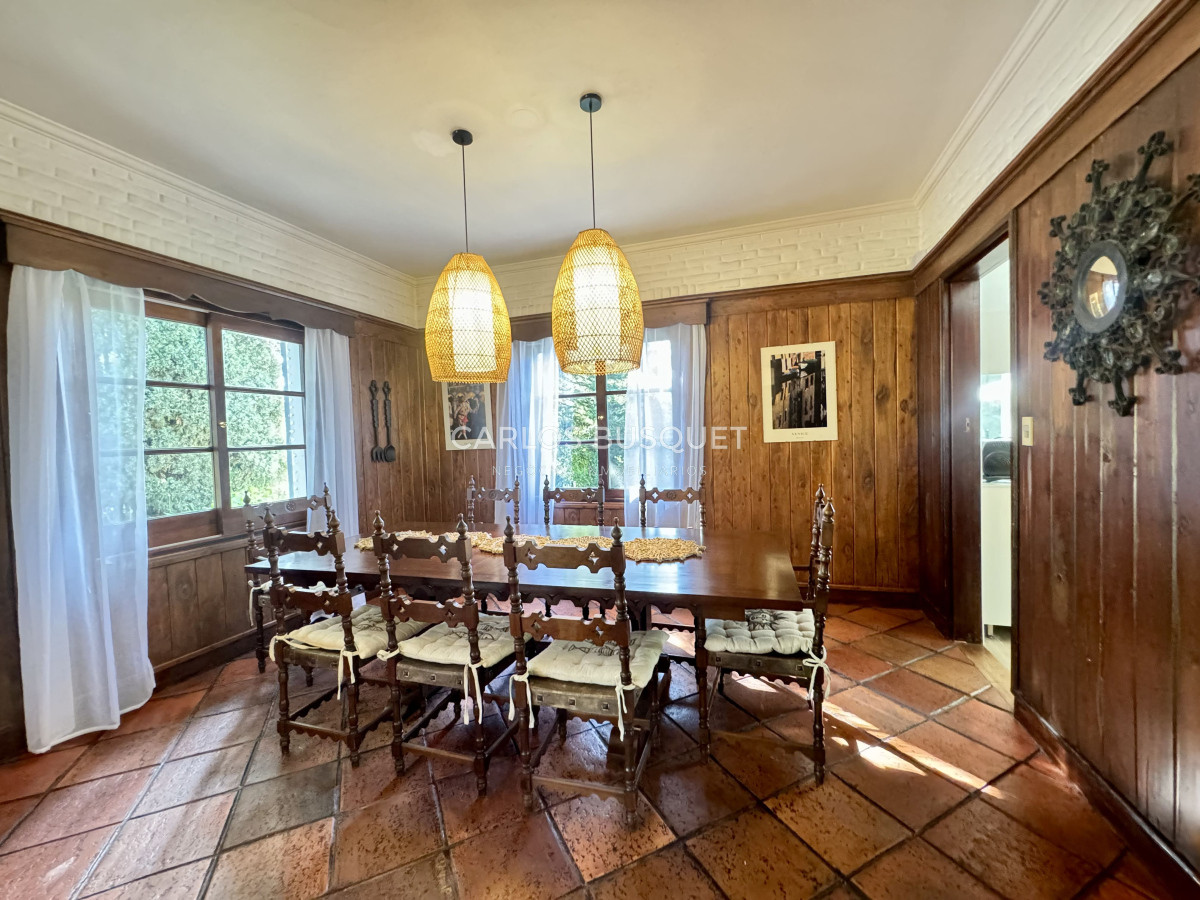 Casa ID.753 - Casa en venta de 6 dormitorios en Playa Mansa